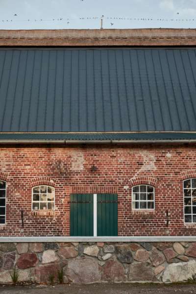 Past and the future merge with steel profiles, Gut Damp in 24351 Damp